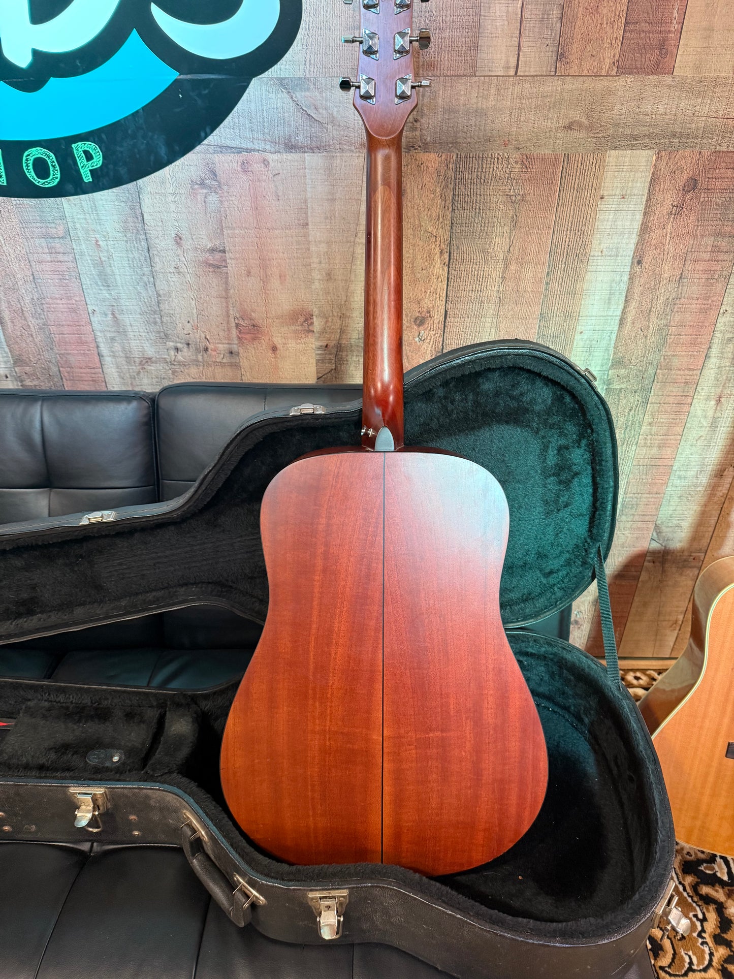 Jasmine Acoustic Guitar (Used)
