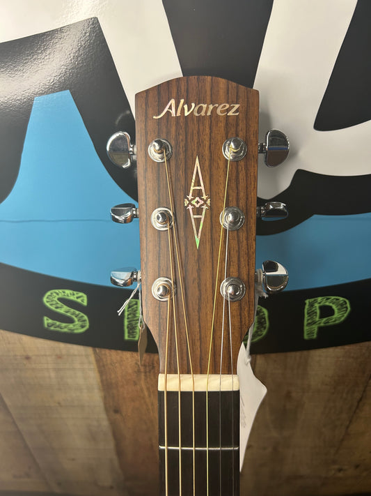 Alvarez Acoustic Guitar AD60