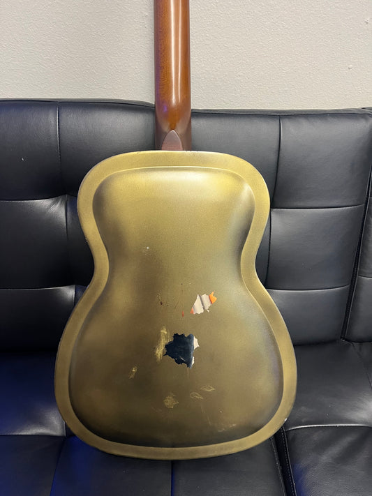Steel Body Resonator Round Neck Guitar (USED)