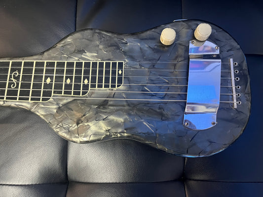 Magnatone Lap Steel Guitar (USED)