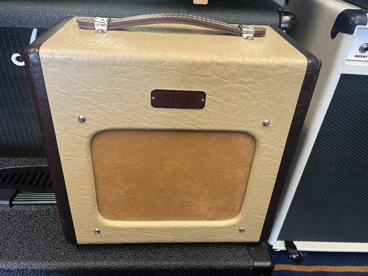 Fender Champion "600" Amp (USED)