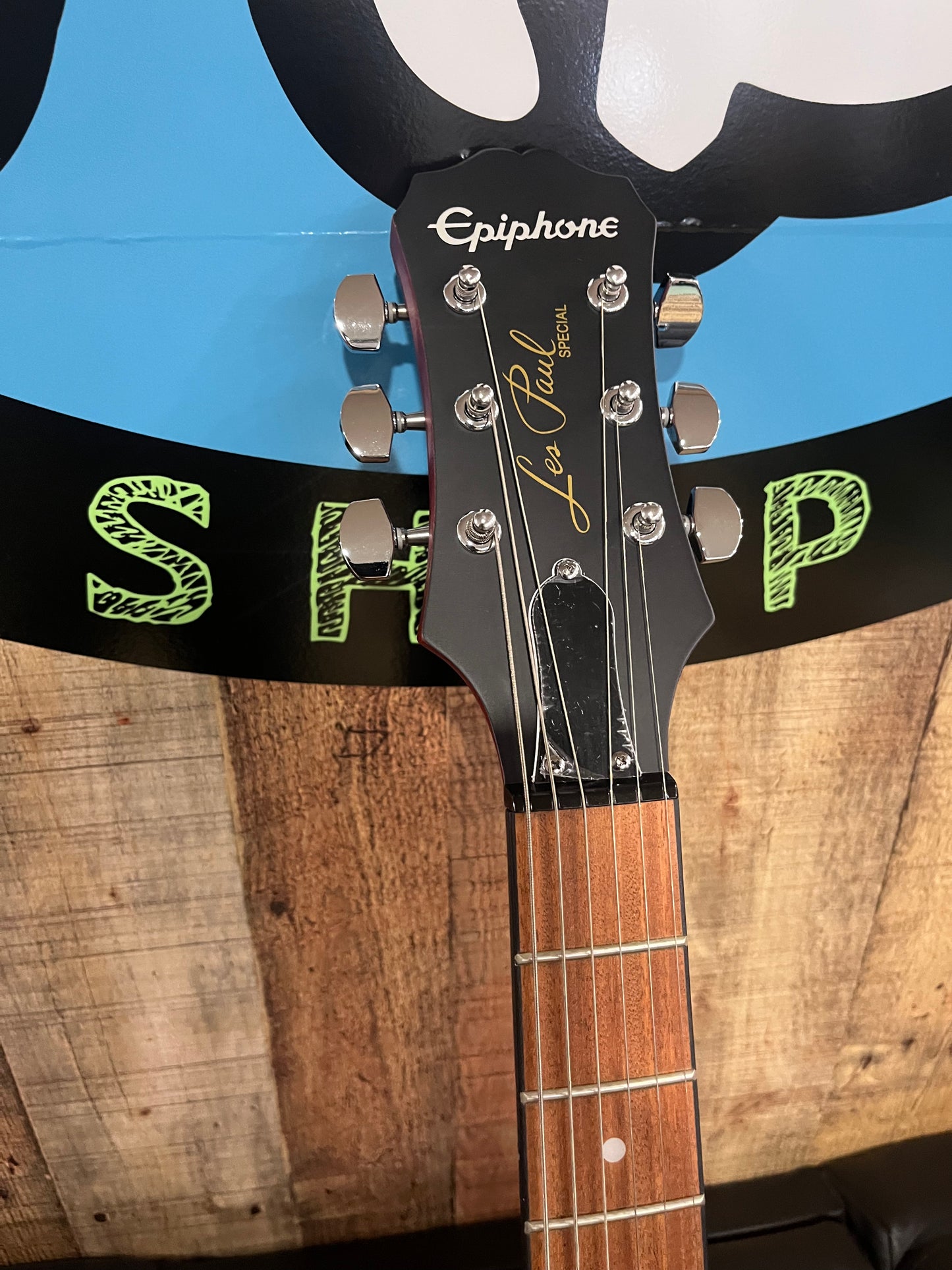 Epiphone Les Paul Special-I Limited-Edition Electric Guitar Worn Cherry