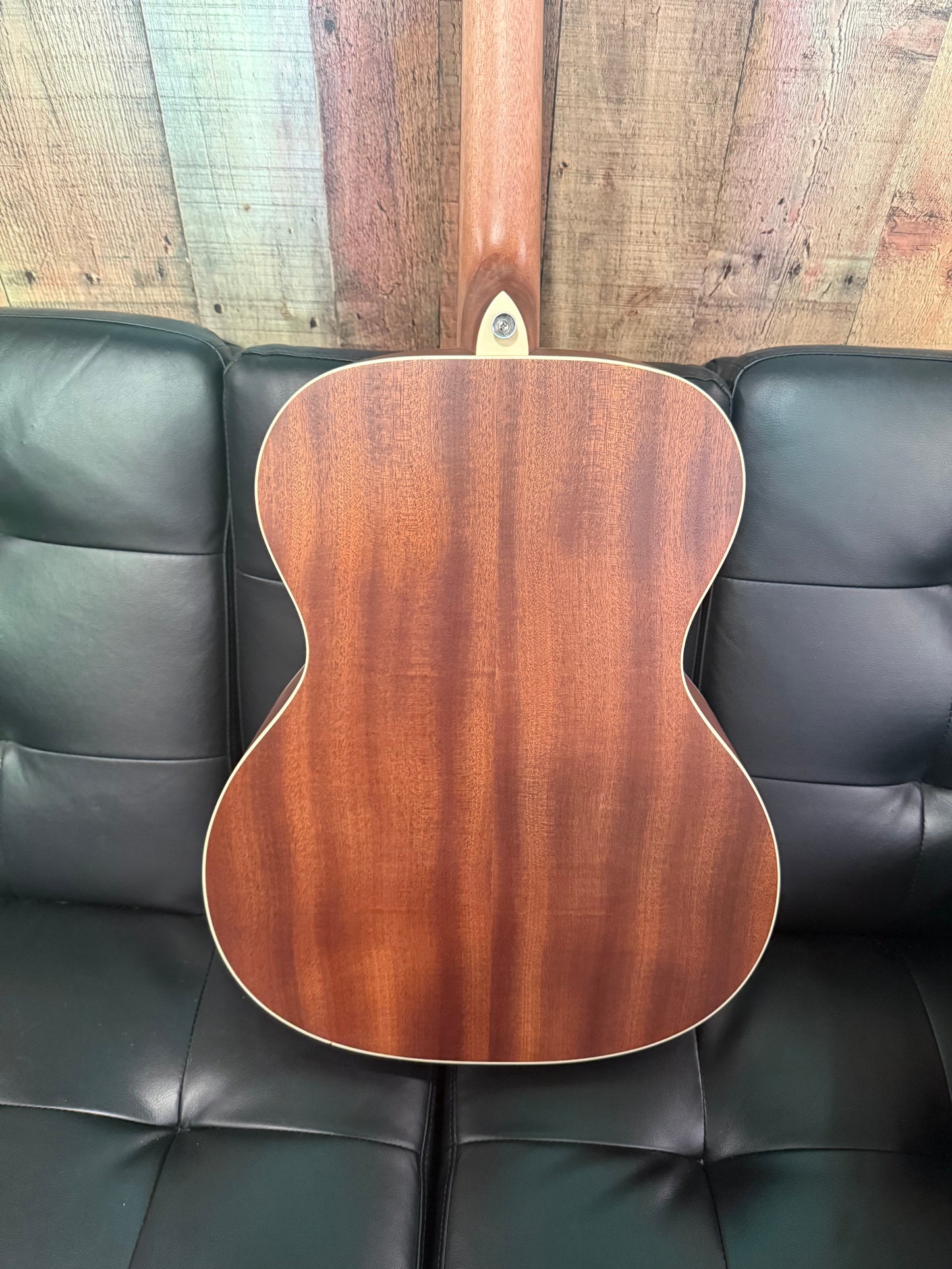 Alvarez Guitar RF26SSB (USED)