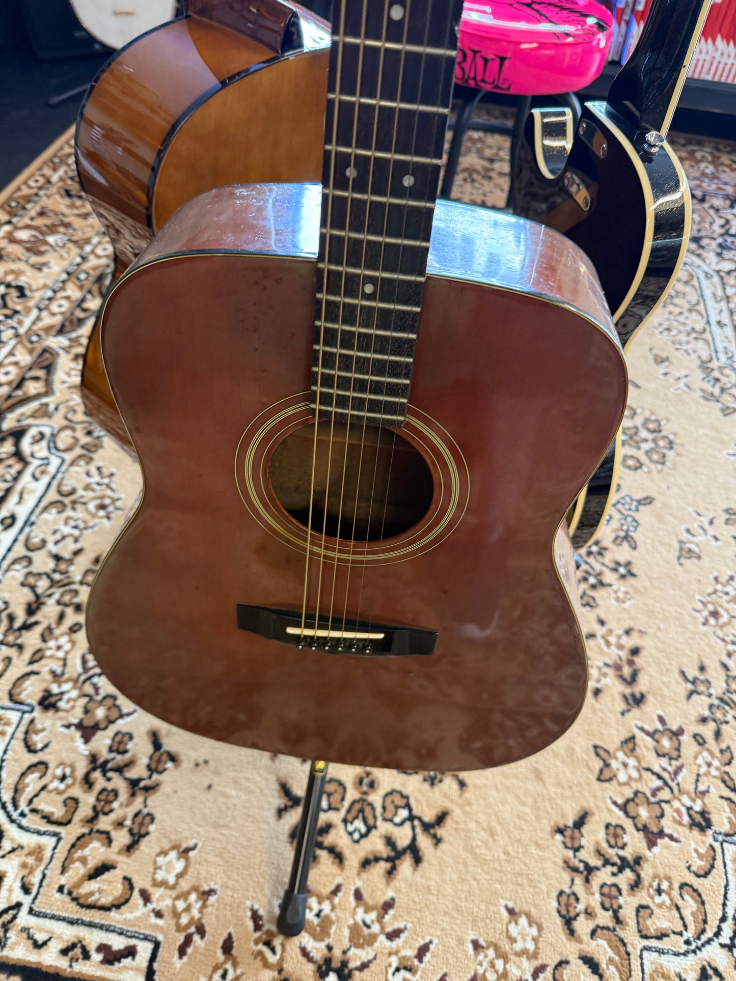 Takamine Acoustic Guitar (USED)