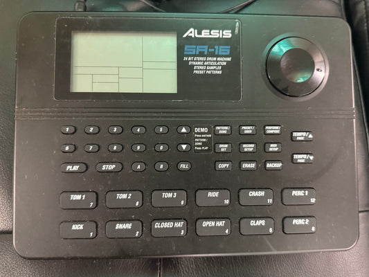 ALESIS SR-16 Classic Drum Machne (USED)