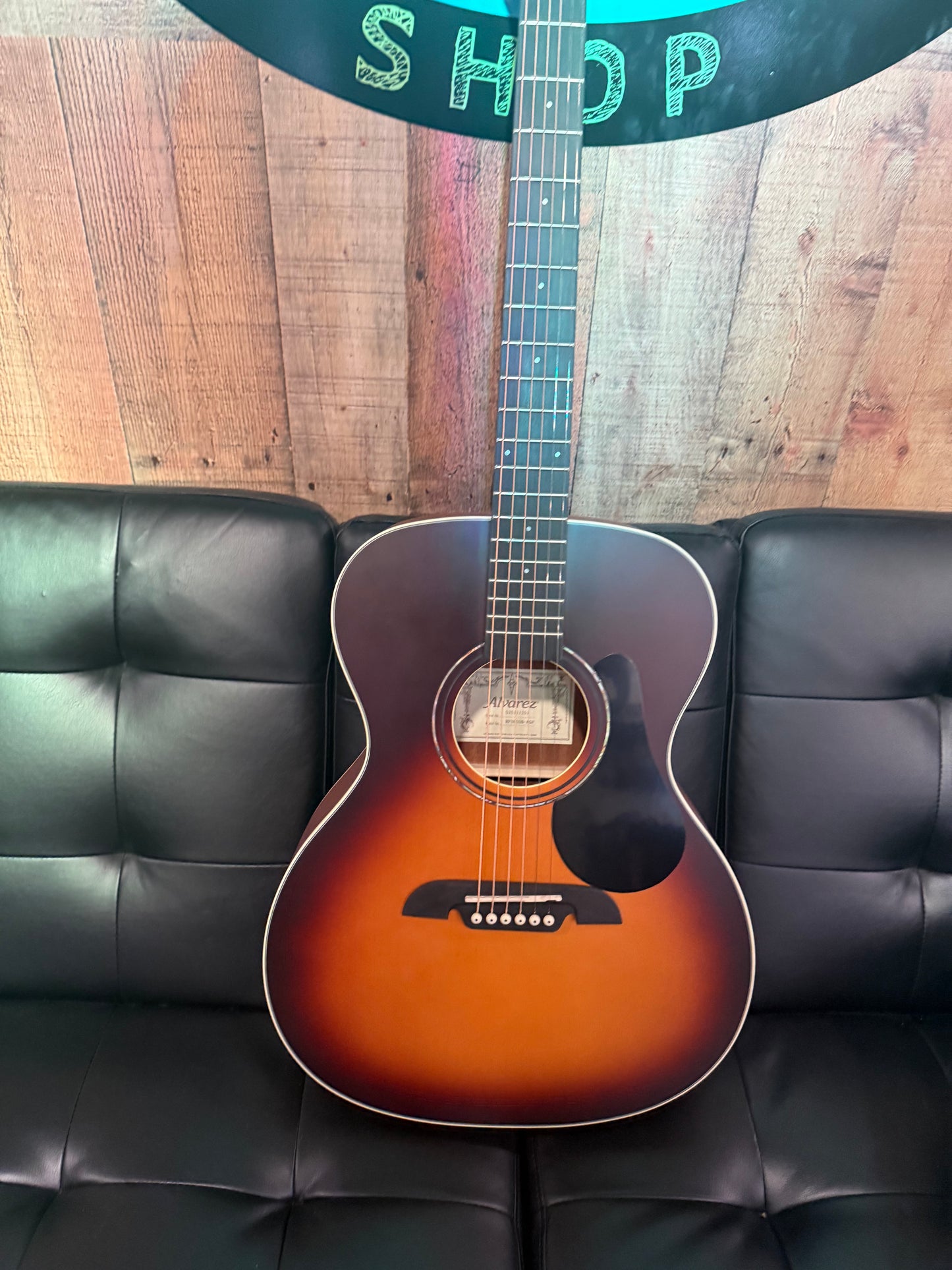 Alvarez Guitar RF26SSB (USED)