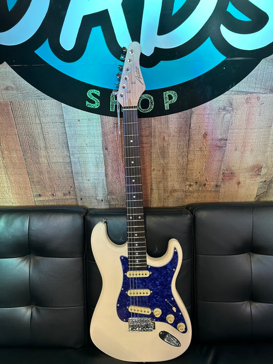 Austin Classic Double Cutaway Cream with Blue Pickguard