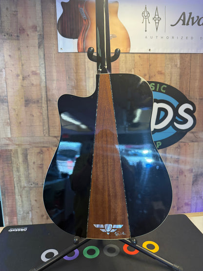 Keith Urban Acoustic Guitar (USED)