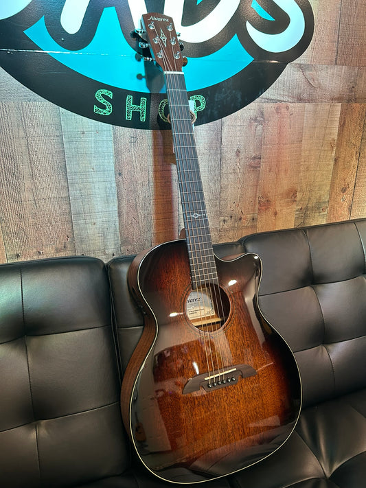 Alvarez Artist Folk/OM Guitar Acoustic/Electric Shadow Burst with Cutaway AF66CE-SB