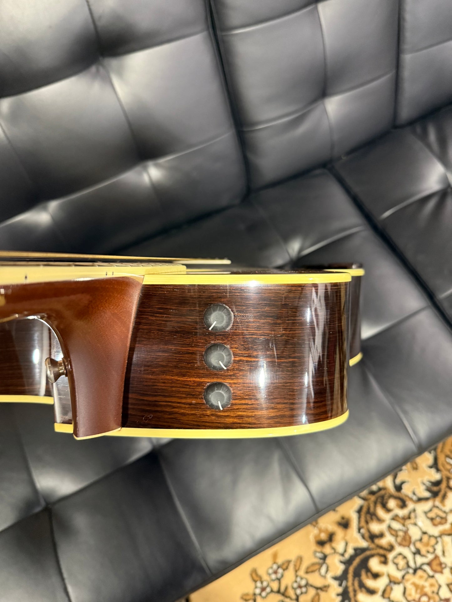 Taylor 910ce Acoustic Guitar (USED)