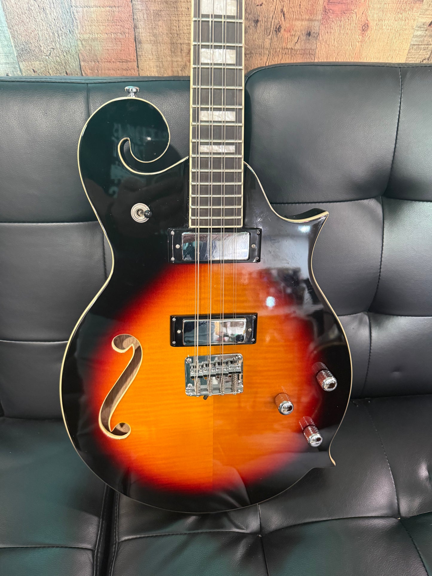 Eastwood Octave Mandolin (USED)