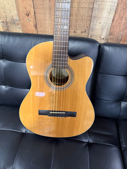 Lucero LC100E Classical Guitar (Used)