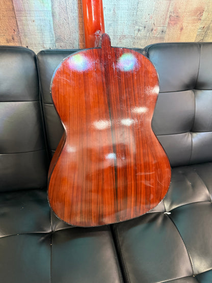 Classical Acoustic Guitar (USED)